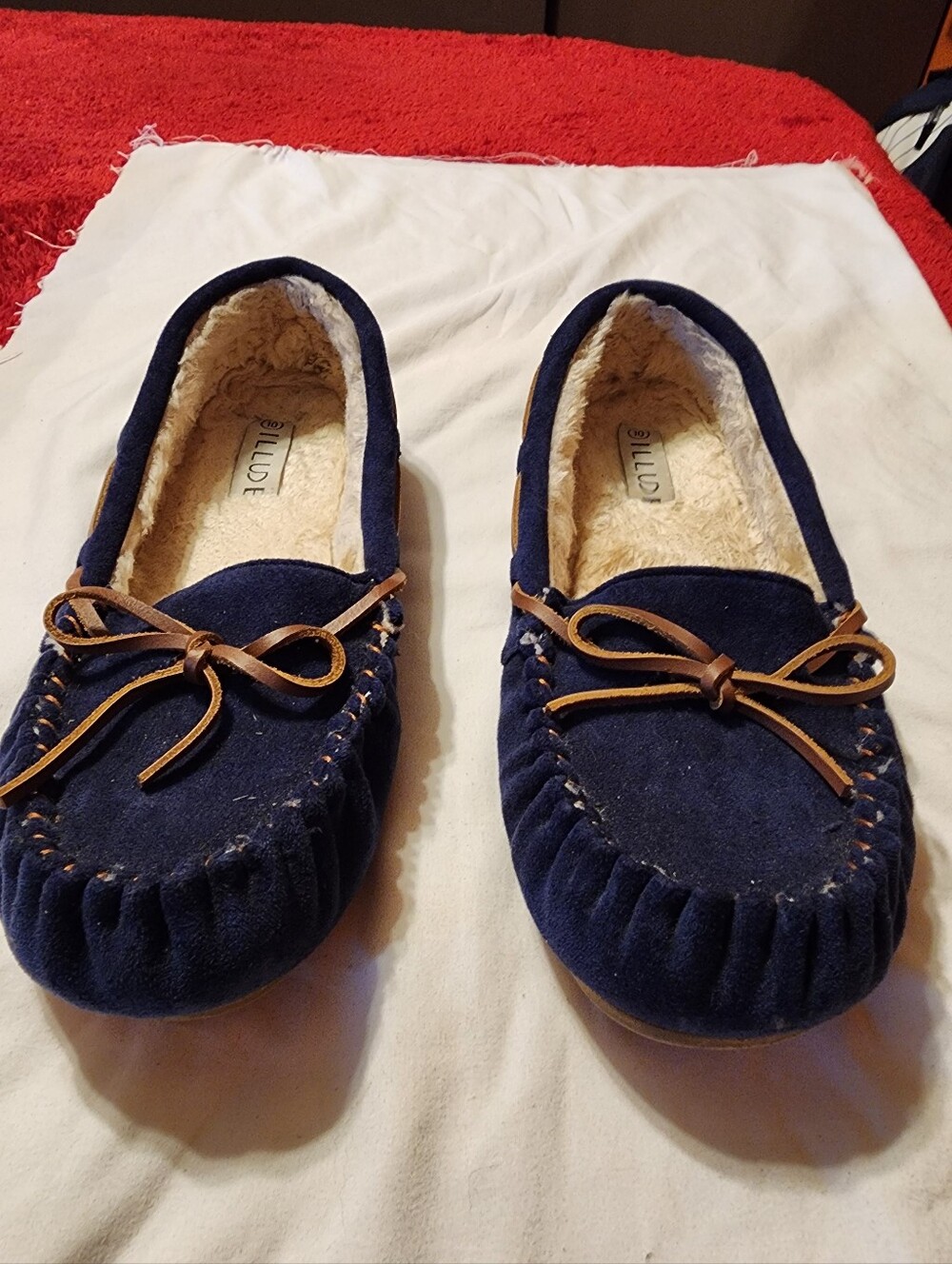 illude blue moccasins size 10